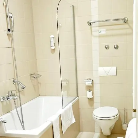 Jadran 4*