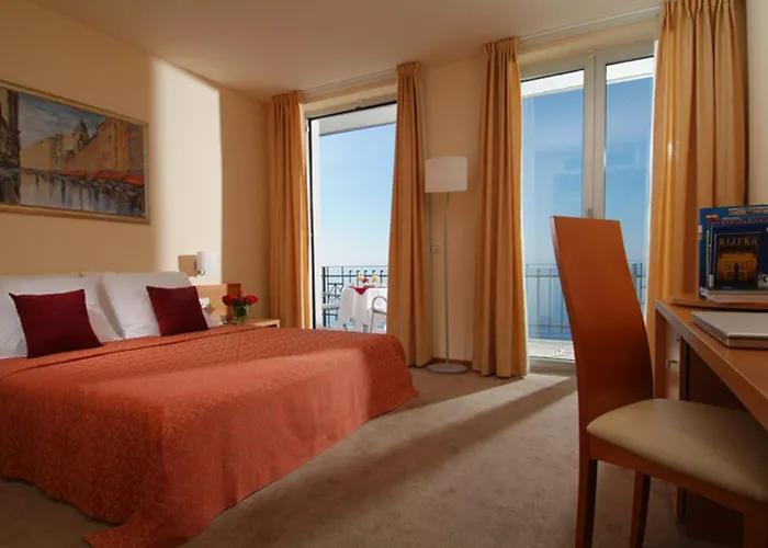 Jadran 4*